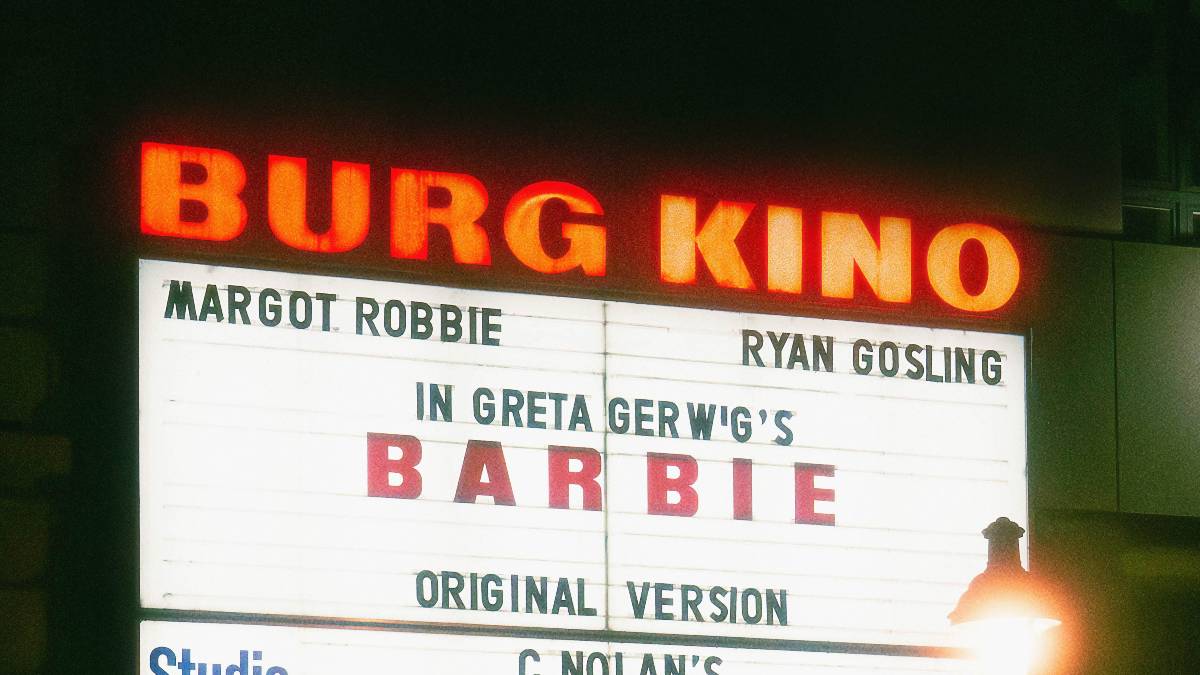 A Therapist Tells You Why You're Always 'The Ken' In Your Relationships