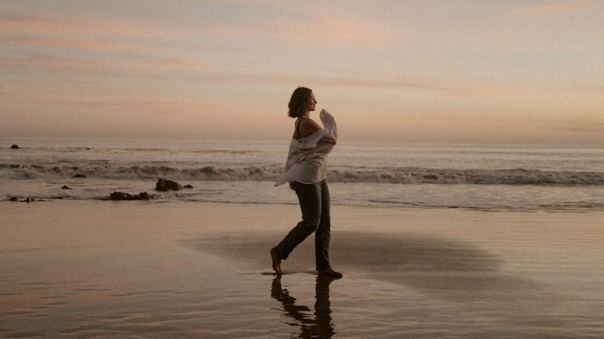 3 Ways To Tell If You're Ready To Let Go Of Your Ex