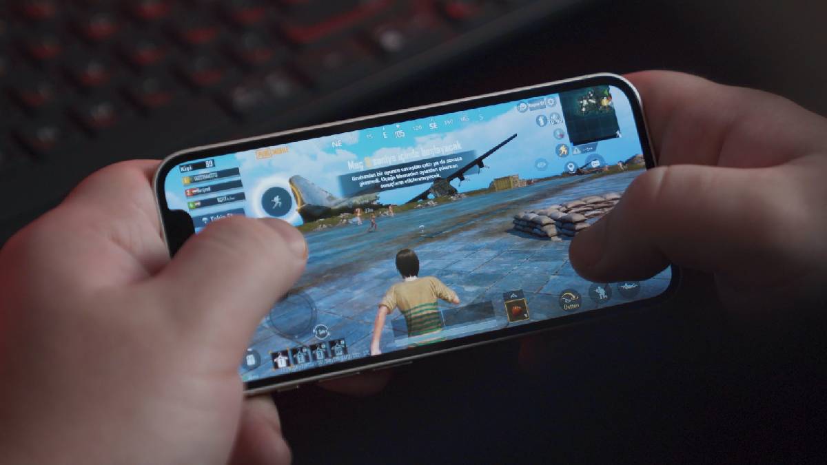 New Research Explains Why Some Kids Turn Into Cyberbullies