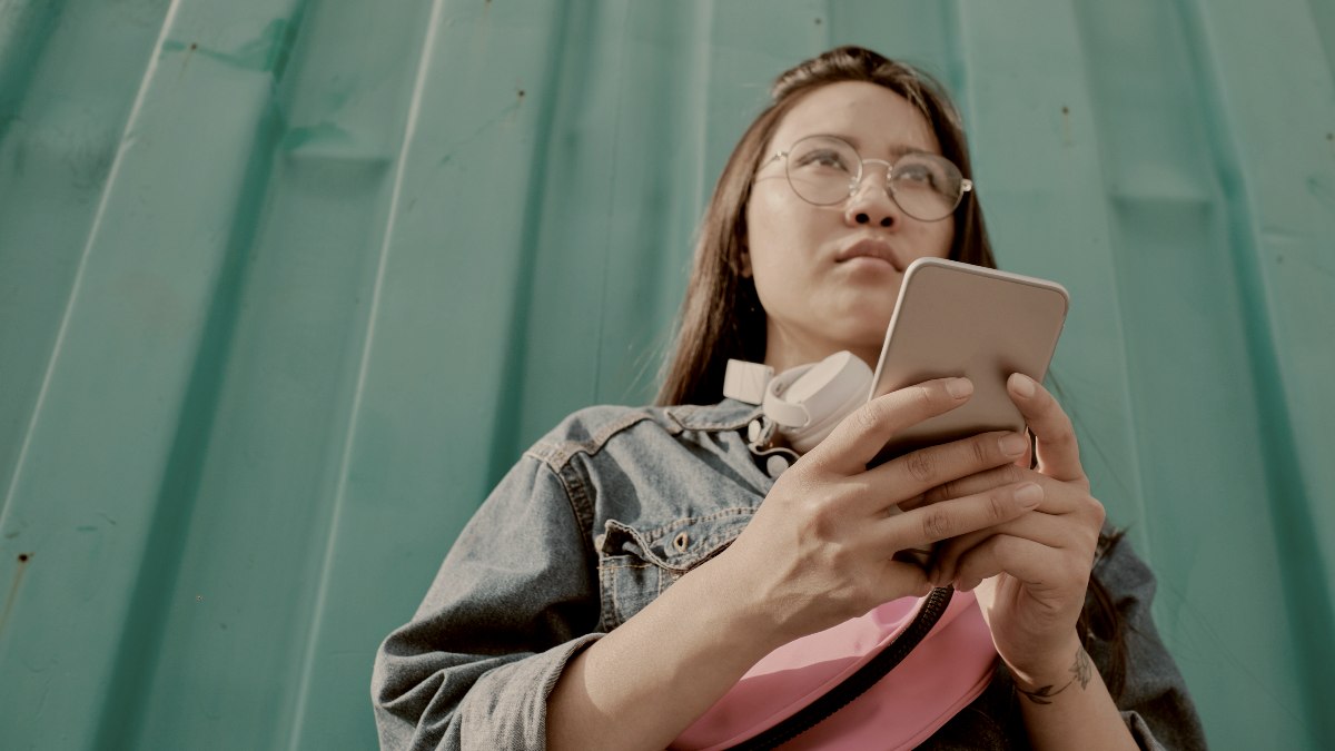 3 Pause Tricks That Save You From Texts You’ll Regret