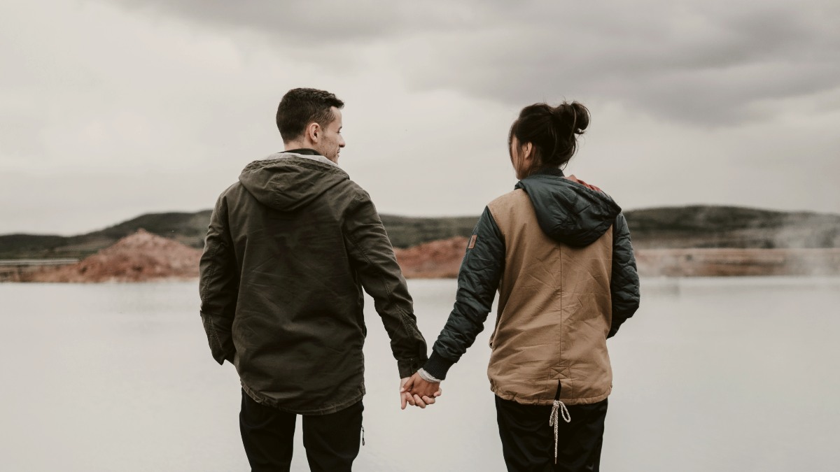 How A 60-Second Habit Can Rewire Your Relationship