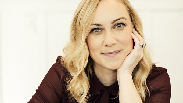 Therapist And YouTuber Kati Morton Shares 3 Tips For Using Social Media As A Tool For Mental Health Support