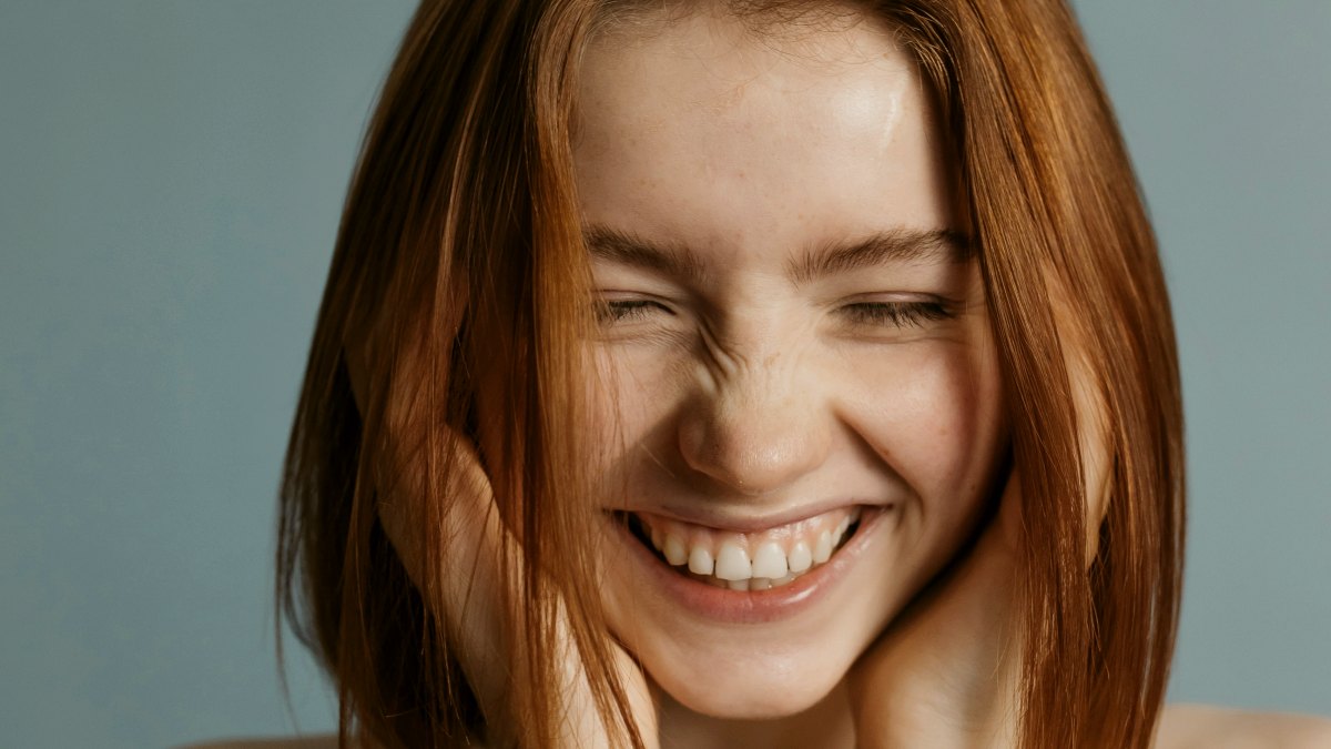 A Psychologist Explains The ‘Pollyanna Principle’